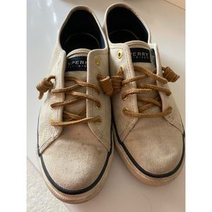 Sperry Women’s Crest Sneaker